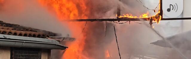 Veliki požar u centru Novog Pazara (Video)