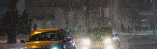 Путеви Србије: Снег до 5 центиметара на више деоница путних праваца, могућ лед на путу