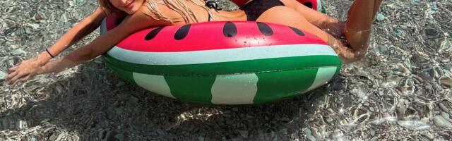 Albanska odbojkašica Marina žari i pali