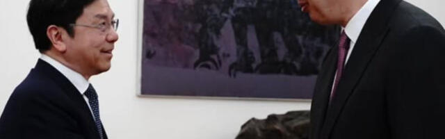 “Inovacije važne za dalji razvoj”: Vučić se sastao sa kineskim stručnjakom za veštačku inteligenciju