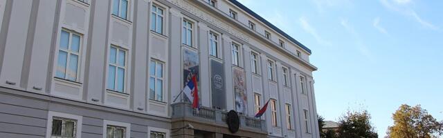 Vođenja kroz izložbu "Lazar Vozarević. Galerija u gostima" u petak i za vikend