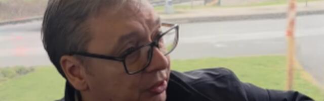 "OVO ĆU ČEŠĆE DA RADIM"  Predsednik Vučić obišao je Niš gradskim prevozom (VIDEO)