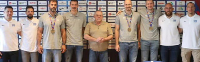 Марко Ждеро честитао играчима и стручном штабу на освојеној бронзи на СП