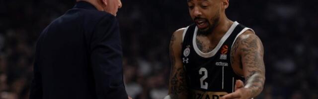 Žoc: Problem je Karlik Džons