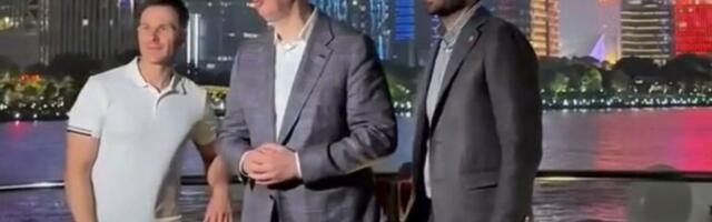 PREDSEDNIK VUČIĆ U ŠANGAJU IZ POTPUNO NEOČEKIVANOG UGLA: Ministar Mali snimio ono što niste mogli da vidite na zvaničnim fotografijama (FOTO)