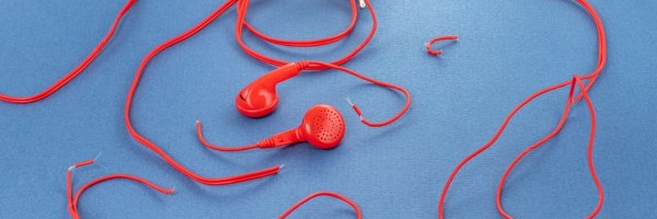 Kako da popravite slušalice na kojima je pokidan kabl