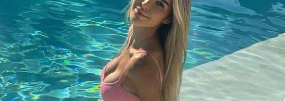 SKINULA SE DŽAJINA ĆERKA I ZAPALILA MREŽE! Dragana pokazala brutalnu figuru, vrelo telo u prvom planu, svi gledaju samo u nju! (FOTO)