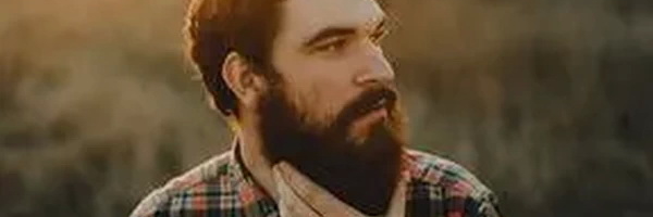 LUDILO: Naučnici tvrde da je brada zaštita koja spašava život u borbi