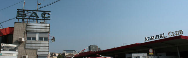 Devojka se porodila na autobuskoj stanici