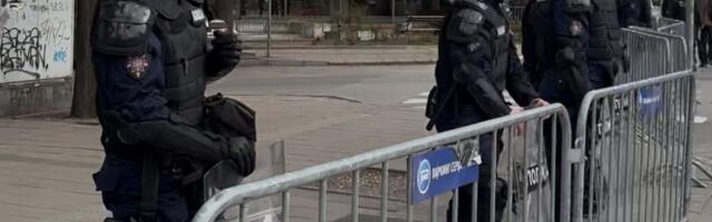 Tenzija raste – SNS skup i zbor građana na istom mestu, policija najavljuje da će preduzeti sve mere da proteknu bezbedno