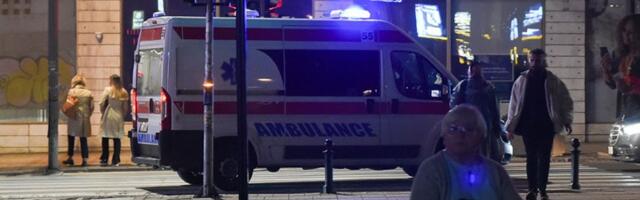 Pregazio majku i troje dece na pešačkom, a onda pobegao, povređena beba