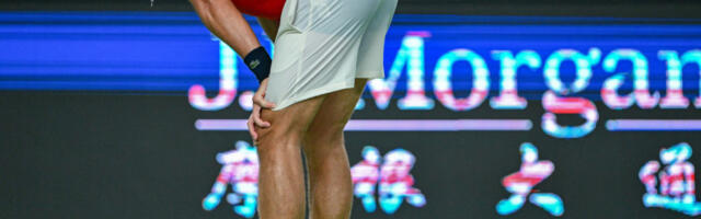 OTKRIVAMO! Evo zbog čega je kasnio Novakov meč