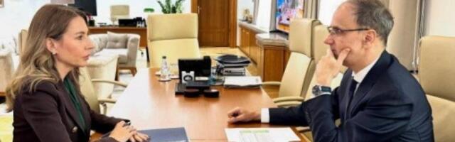 KRUCIJALNI RAZGOVORI! Evo šta je bila tema radnog sastanka premijera Macuta i ministarke Dubravke Đedović! (FOTO)