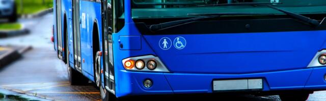 Horor scena u autobusu u Pančevu: Hladno oružje stoji na podu vozila, a JEDNO plaši sve!