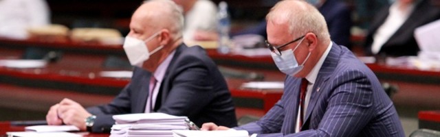 "Roditeljima se vraća novac za četiri udžbenika"