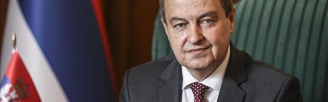 Dačić: “Treba nam više vatrogasaca i opreme, država nema više kapaciteta ili mogućnosti za gašenje tolikog broja požara”