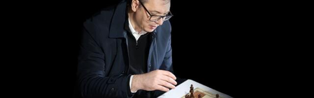 ŠAHISTI IZMIČU FIGURE IZ RUKU Vučićev(i) izbor(i)