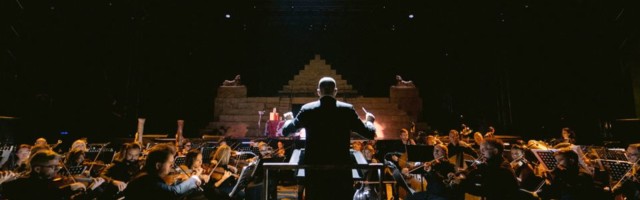 FOTO: "Aida" otvorila novu sezonu Srpskog narodnog pozorišta, spektakl pratilo više od 3.000 ljudi
