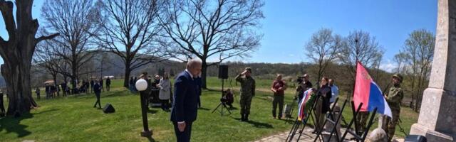 Opština Gornji Milanovac obeležila svoj dan, venci položeni na spomenike podignute u čast velikih vojskovođa