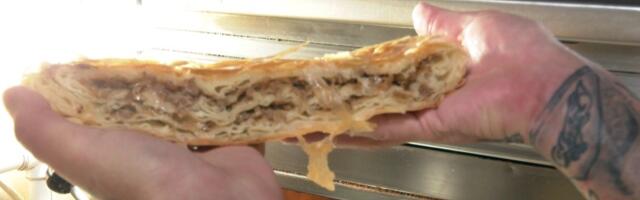 Majstor iz Čačka pravi najbolji burek u Srbiji, otkrio je i recept