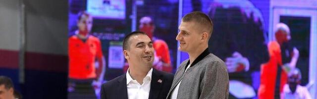 Neraskidiva veza: Milojev sin objavio zajedničku sliku sa Jokićem (FOTO)