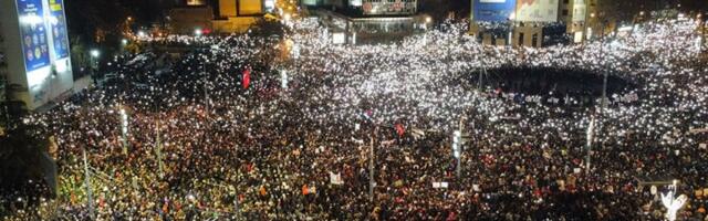 "U Srbiji nema povoda za slavlje": Veliki studentski protest za novogodišnju noć (FOTO)