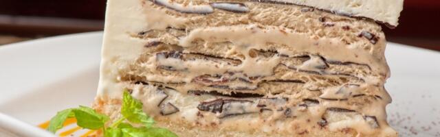 Najbrža torta bez kora i pečenja! Gotova je za samo 10 minuta - prste da poližeš