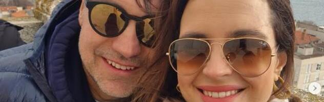 Glumica i voditeljka objavila selfi sa 13 godina starijim suprugom: Kriju se od javnosti, a sad uputili snažne reči