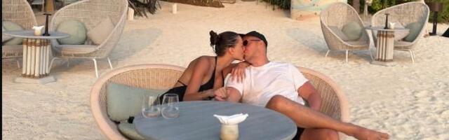 VIŠE NEMA PRIKRIVANJA! Iva Grgurić pokazala svog partnera: Uživaju u romantici daleko od svih (FOTO)