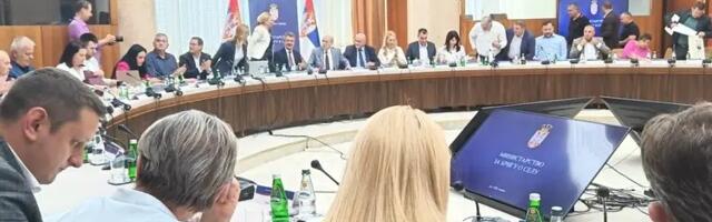 Kragujevac dobio POLA MILIONA za organizaciju "Miholjskih susreta sela": Evo gde će biti održani