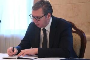 Председник Вучић се уписао у књигу жалости поводом смрти Ђанга Цемина
