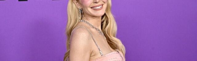 Samo jedan detalj je dovoljan za izgled kao iz časopisa: Lindzi Lohan otkrila trik koji običnu jelku pretvara u raskošnu!