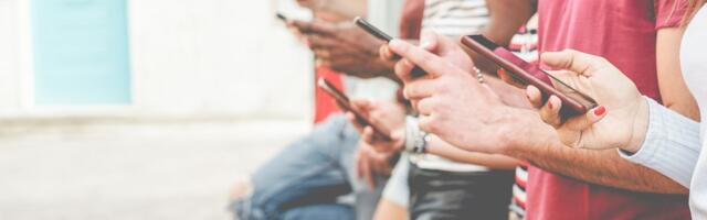 „Napravljene su da izazovu zavisnost“: Istraživanje ukazalo na opasnu naviku tinejdžera i tokom škole