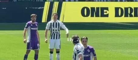 ISPLIVAO SNIMAK! ZBOG OVOGA JE JUVENTUS KAZNIO DUŠANA VLAHOVIĆA! Srbin je ovako reagovao usred utakmice - klub nije imao milosti!