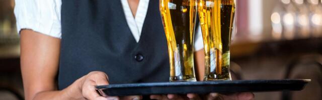 Sa 19 godina kao konobarica zarađuje 4.000 evra mesečno: Kad čujete koliki je bakšiš....