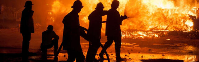 MAJKA ISPRATILA MALIŠANE KOD OCA ZA PRAZNIK, PA DOBILA STRAVIČNE VESTI! Troje dece poginulo u požaru, ŽENA POTPUNO SLOMLJENA NAKON TRAGEDIJE!