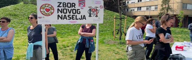 FOTO: Zbor na Novom naselju uz poruku "Studenti pobeđuju", prekoputa pristalice SNS-a