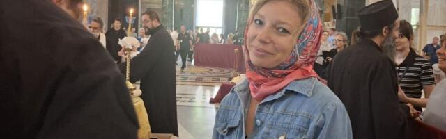 Misterija Ruskinje ispred Pojasa Bogorodice: Satima je plakala, a niko nije znao da je ona tajni gost svetogorskih monaha!