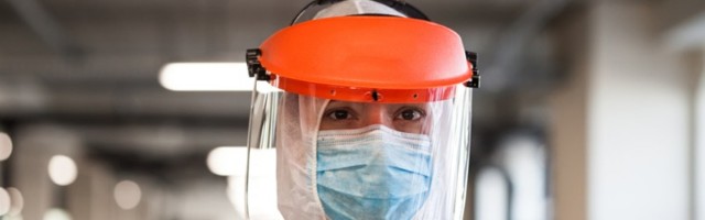 OPADA BROJ 2.559 zaraženih, preminule 43 osobe