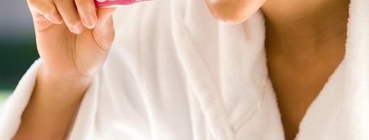 4 najdelotvornija recepta za prirodno izbeljivanje zuba