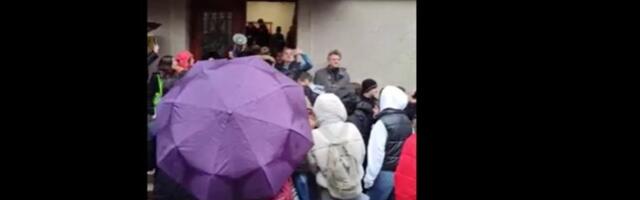 Učenici ušli u Petu beogradsku gimnaziju