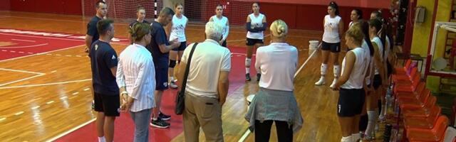 Odbojkašice Jedinstva počele pripreme (VIDEO)