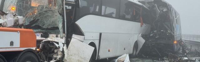 Vidljivost je bila nulta: Stravičan lančani sudar, najmanje 13 mrtvih i preko 100 povređenih u Indiji