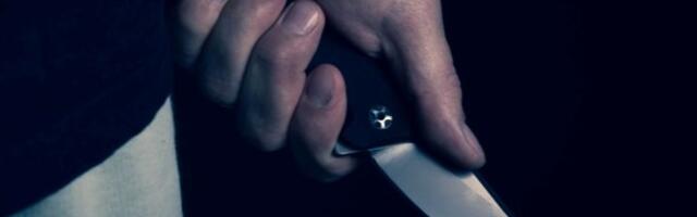 Mladić (26) izboden u leđa i stomak, lekari mu se BORE ZA ŽIVOT! Odbija saradnju sa policijom