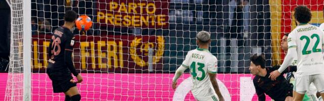 Roma pala usred Rima! Uzalud gol čuda od deteta posle prvog dodira, Svilar nije zaustavio Torino! /VIDEO/