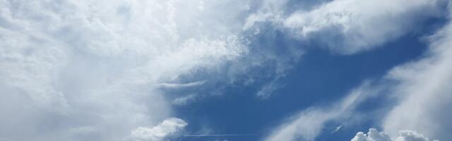 Šta je ovo na nebu iznad Futoga? Snimljeni nesvakidašnji obrisi na nebu!