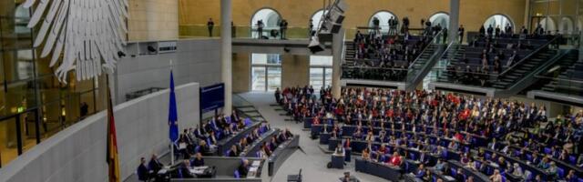 SUVERENISTI SE ŠIRE U BUNDESTAGU:  U Berlinu konstituisan novi saziv nemačkog parlamenta