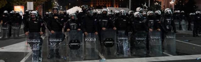 Pijanista "ukrasio" Ćacilend: Policija čuva "Prokletu avliju" (FOTO)