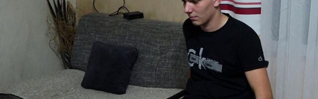 Nikola (22) sedeo ispred kuće kad mu je u kičmu ušao zalutali metak sa slavlja: "Mislio sam udarila me STRUJA"