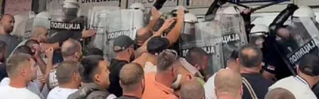 Podignuta optužnica protiv još pet osoba osumnjičenih za napad na policiju